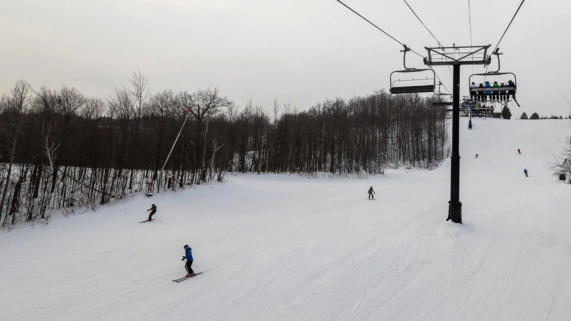 Blue Mountain ski hill people and chairlift