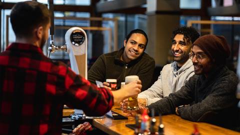 Apres Drinks at 6ix Pak Bar
