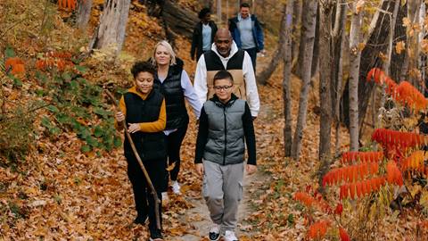 5x7® Pass holders walking through the trails during Fall at Blue Mountain