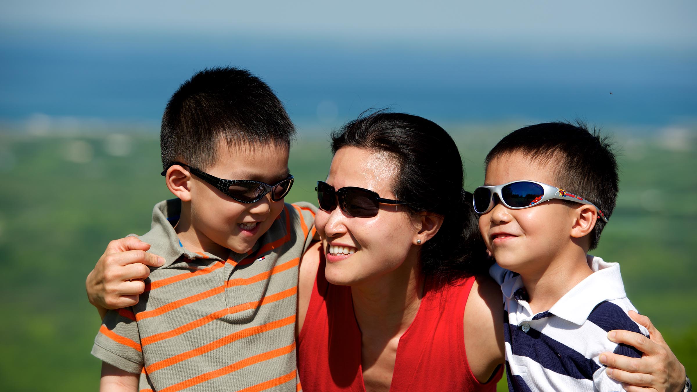 summer family mountaintop