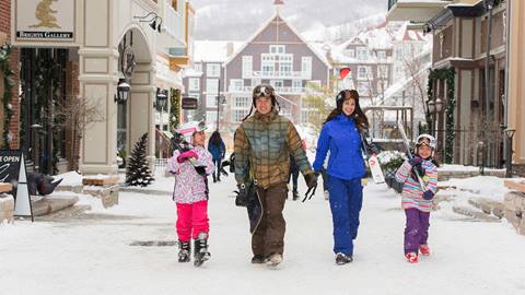 winter family water street