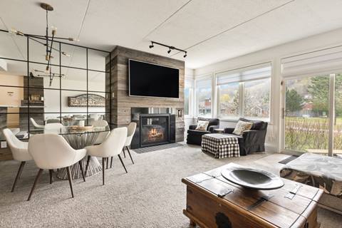 Living Room inside Cachet Crossing
