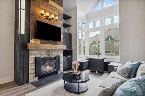 Living Room inside Chateau Ridge