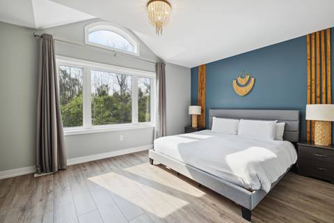 Bedroom inside Crosswinds