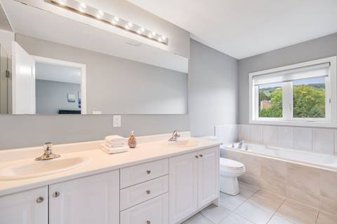 Bathroom inside Crosswinds