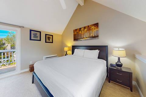 Bedroom inside North Creek
