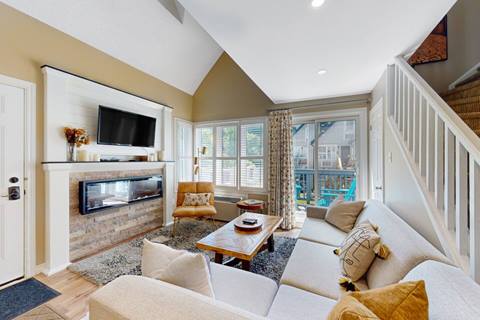 Living Room inside North Creek