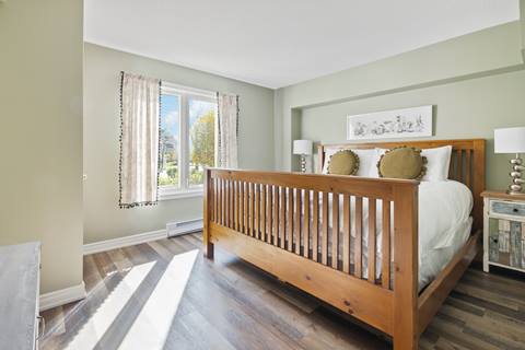 Bedroom in Sierra Lane