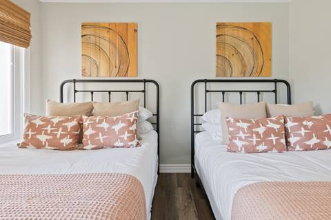 Bedroom in Sierra Lane