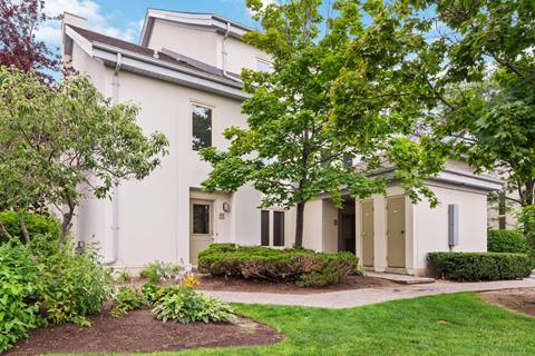Summer Exterior of Sierra Lane