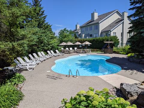 Shared Pool at Sierra Lane