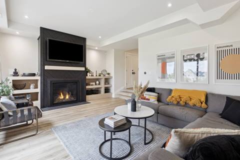 Living Room inside Wintergreen