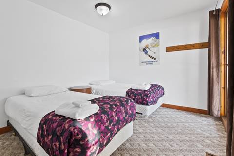 Bedroom inside Kandahar Lane