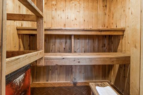Kandahar Lane Sauna