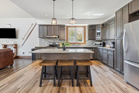 Dining Room inside Pilsen Way
