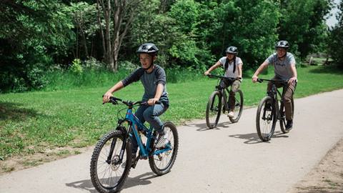 Mountain bikers at Blue Mountain Resort