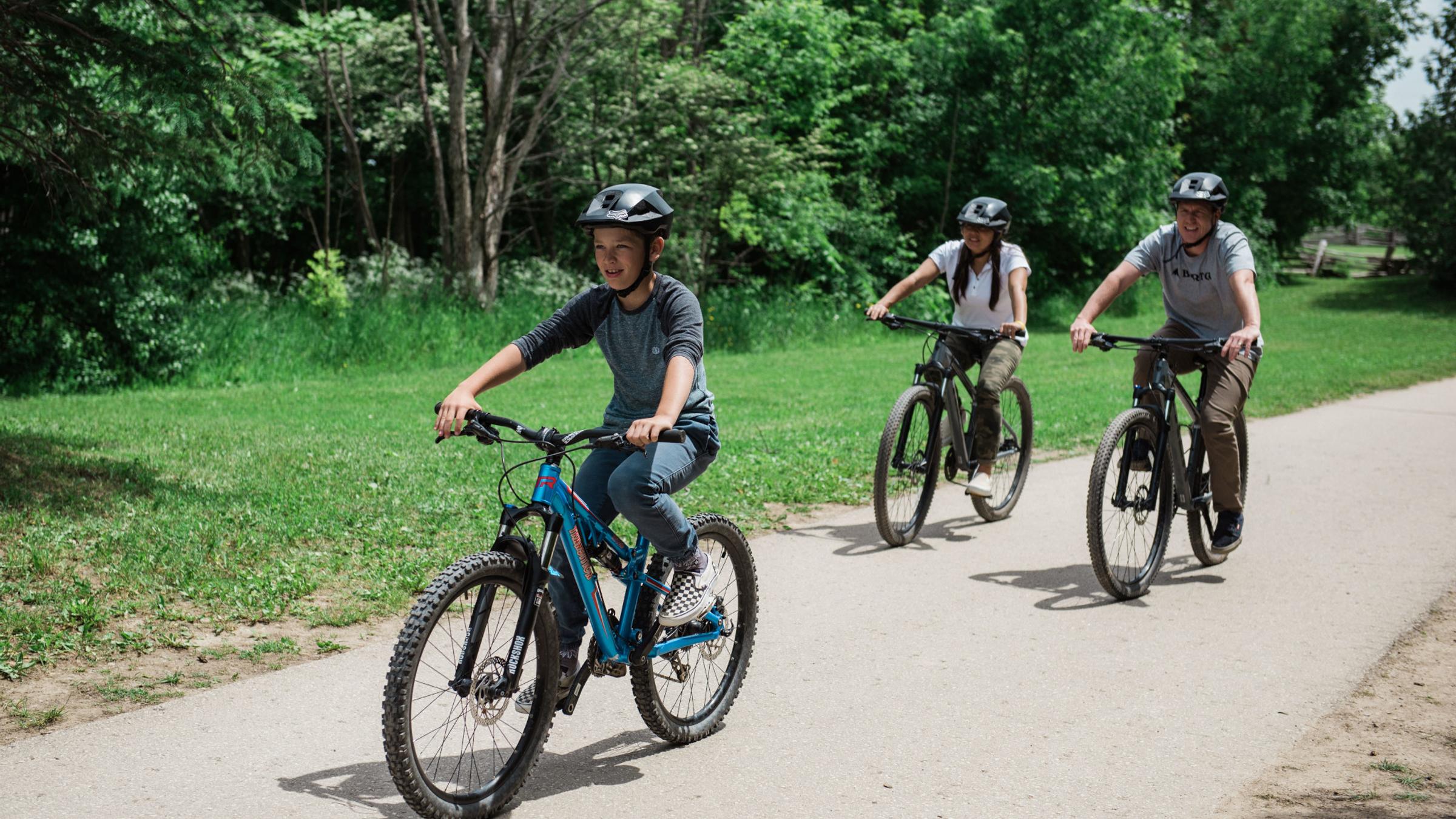 Mountain bikers at Blue Mountain Resort