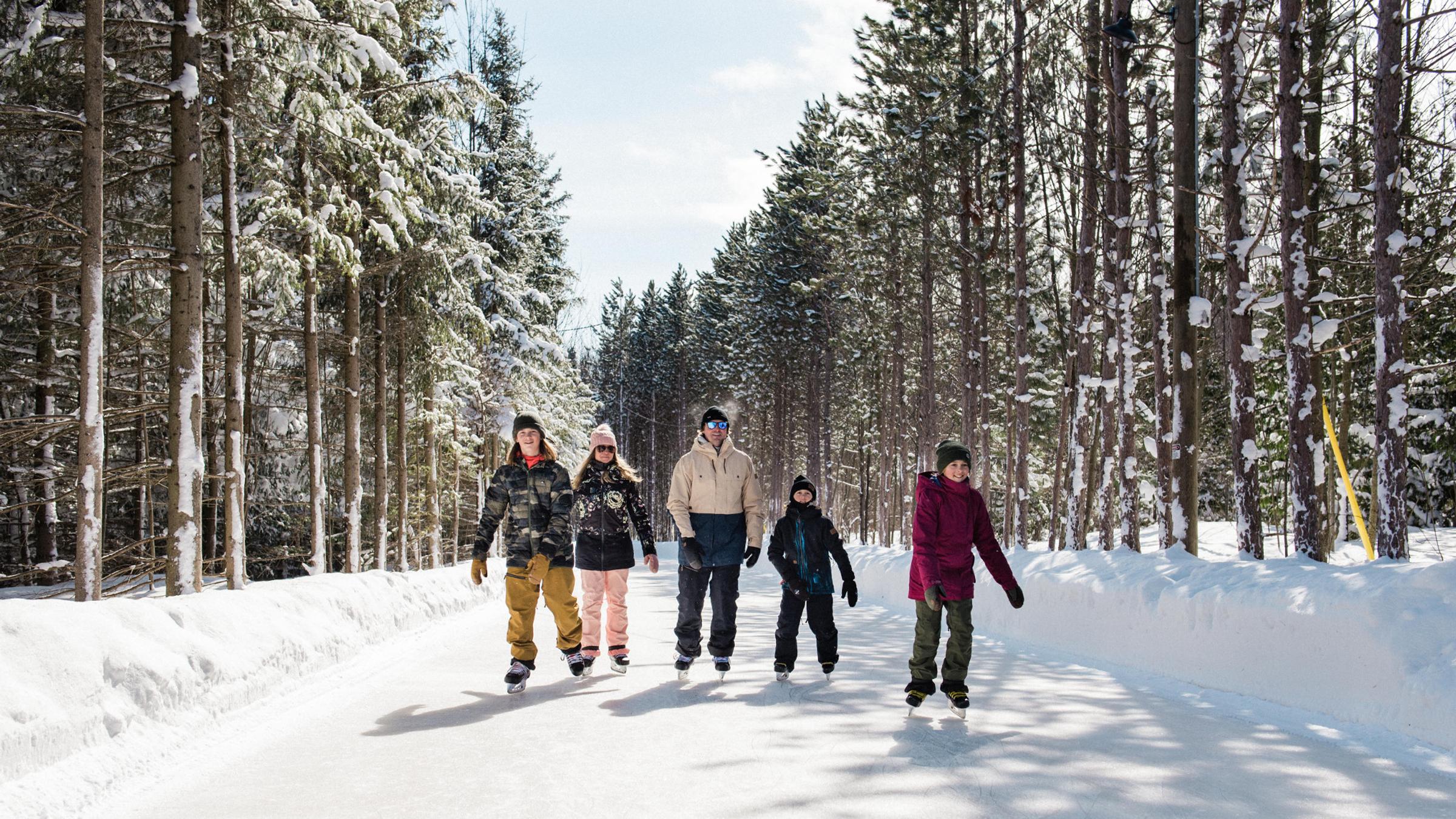 Woodview Mountaintop Skating