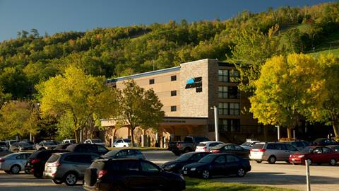 Lodging Blue Mountain Inn