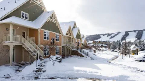 Rivergrass Resort Homes exterior winter