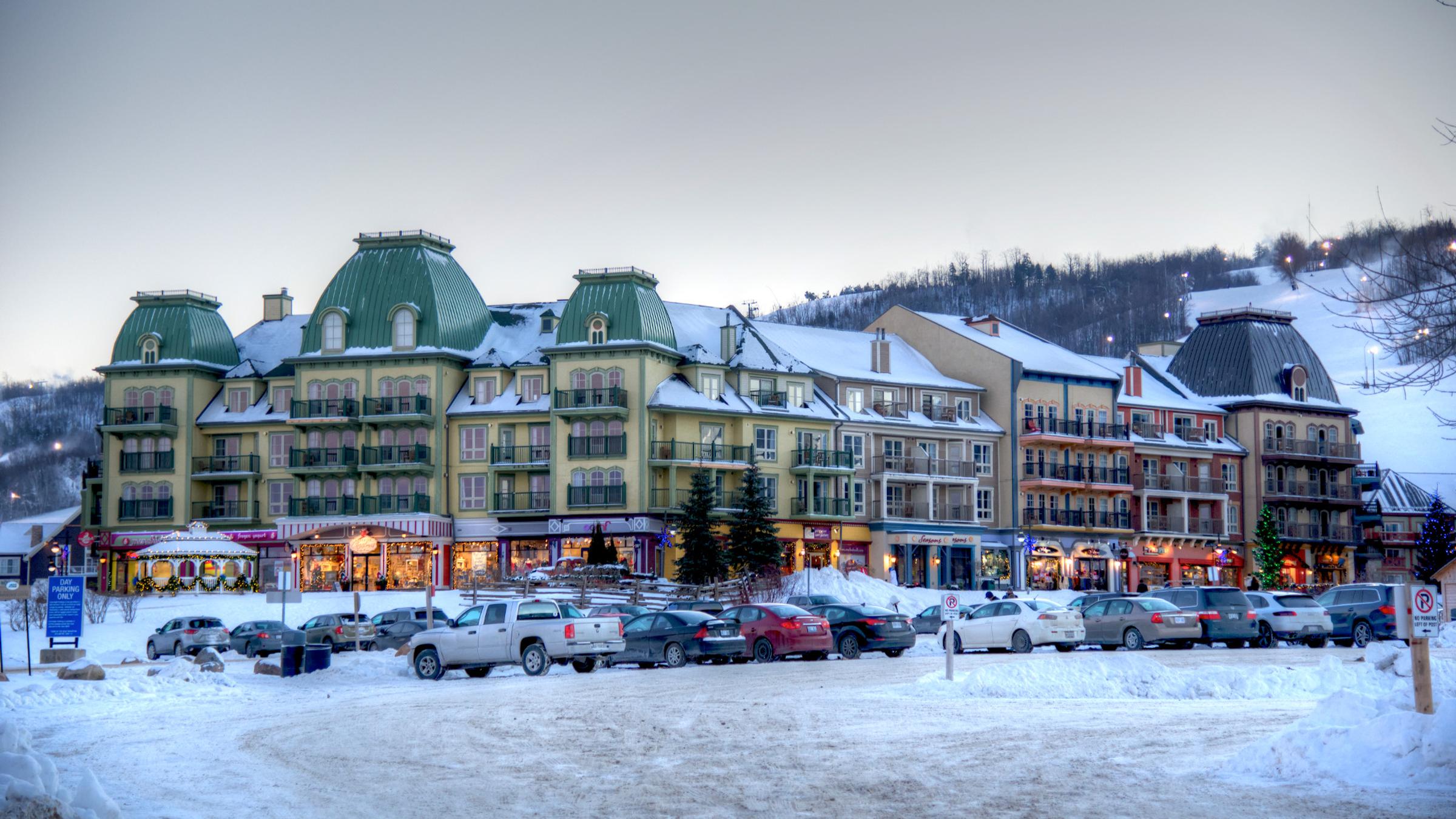 Lodging Seasons at Blue