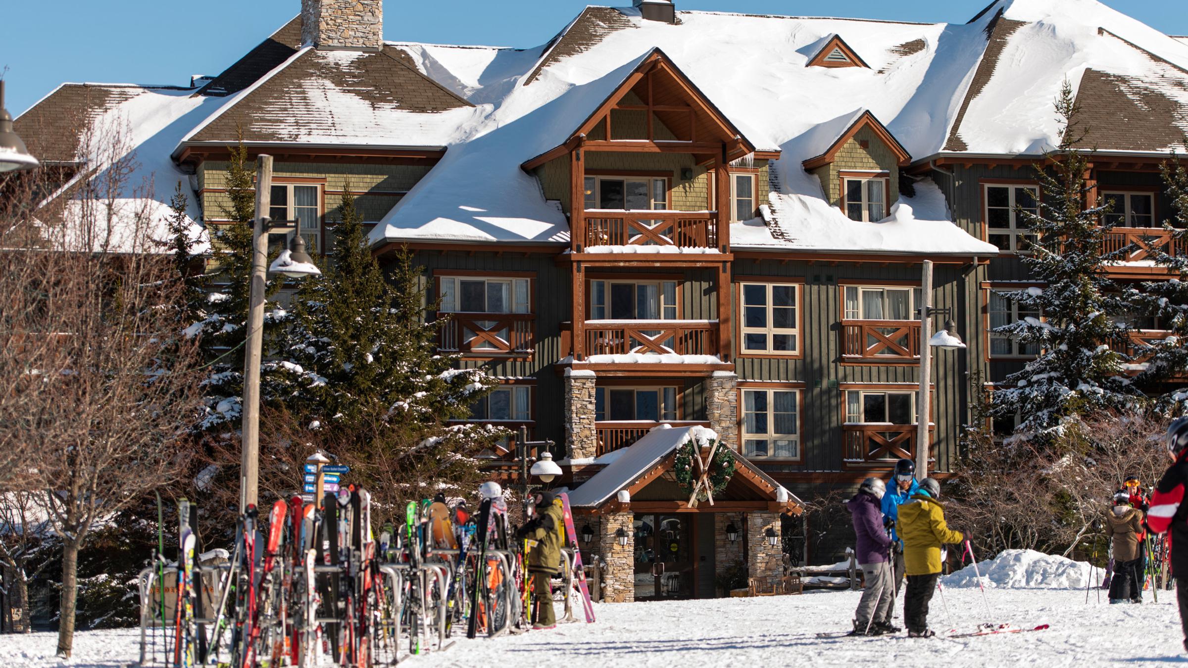 Weider Lodge Village Suites exterior winter