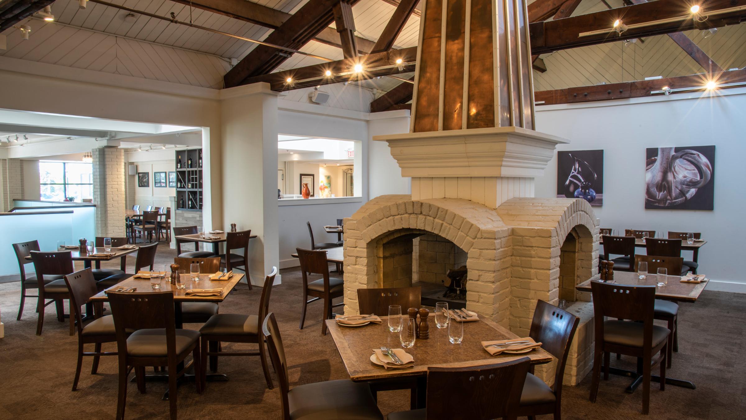 The Pottery Restaurant, Blue Mountain Inn