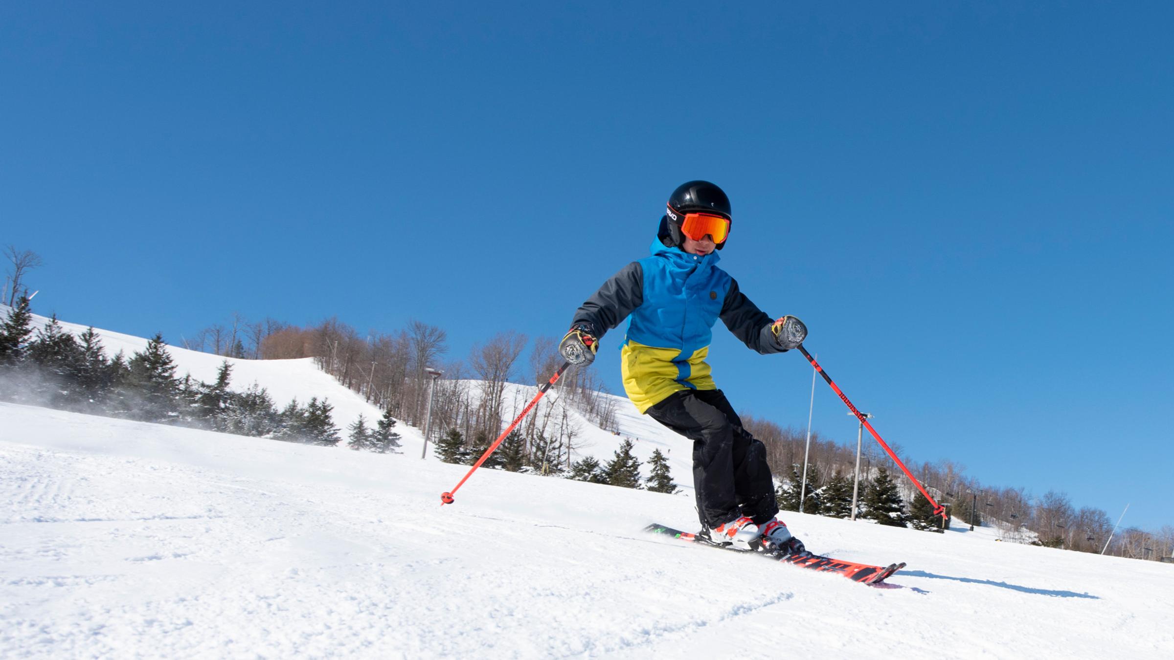 youth skiing