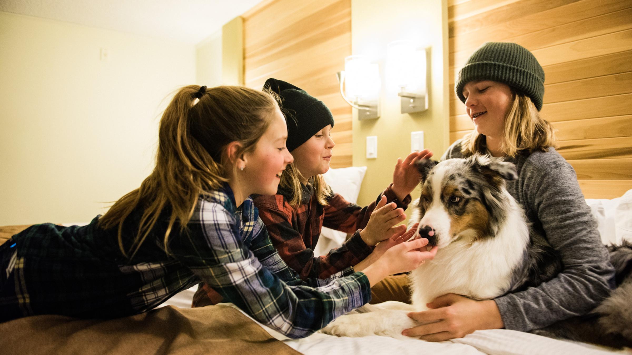 Family in Blue Mountain Inn hotel room